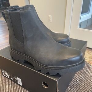 Sorel Womens Revel Rd Waterproof Chelsea Boot - Size 9.5